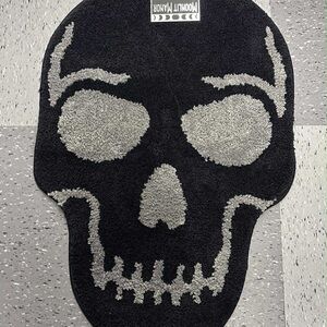 Black and Gray Skull Rug